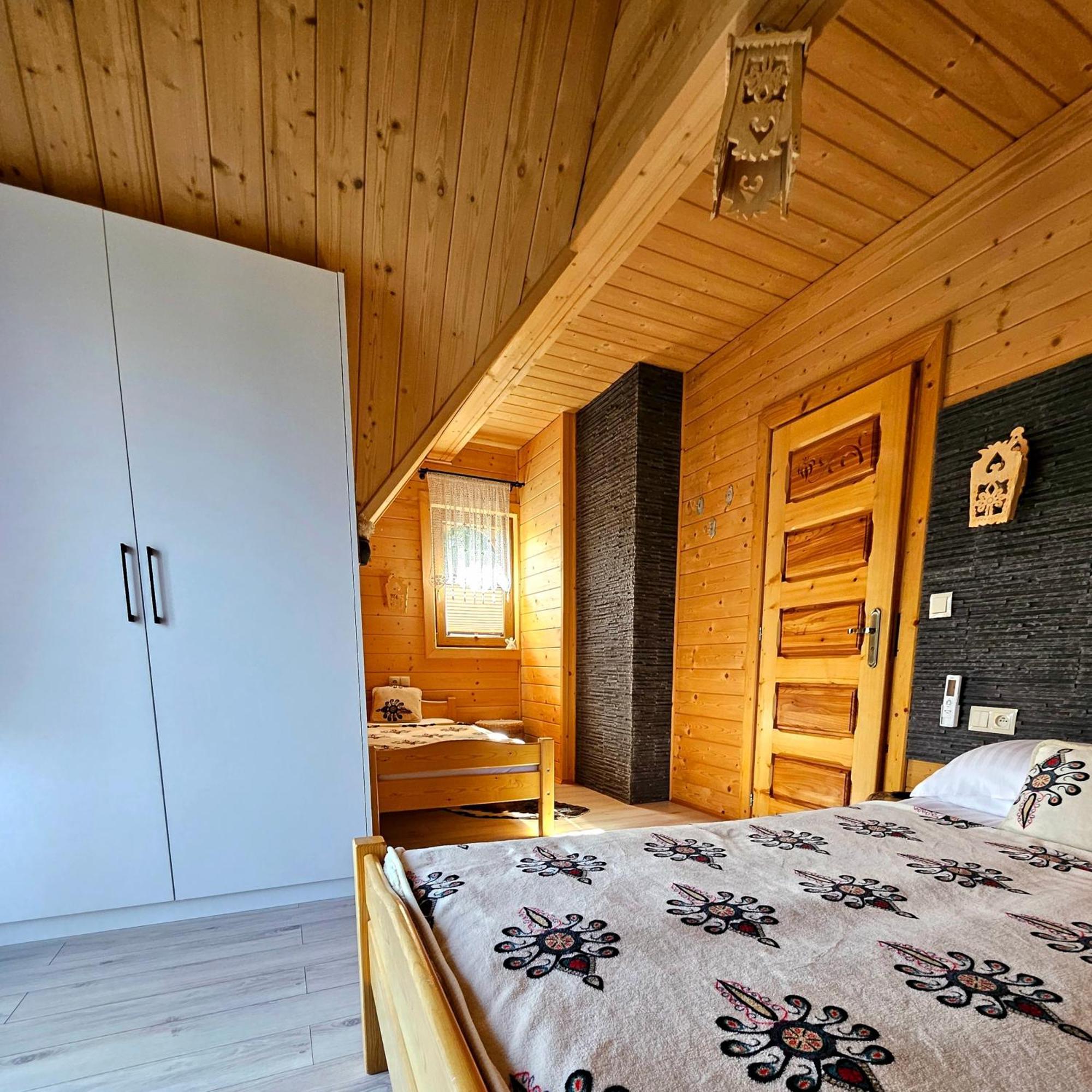 Goralska Chatka 3 Highland Cottage - Jacuzzi, Sauna, Split Ac, Private Parking, Mountains View ซาโกปาเน ภายนอก รูปภาพ
