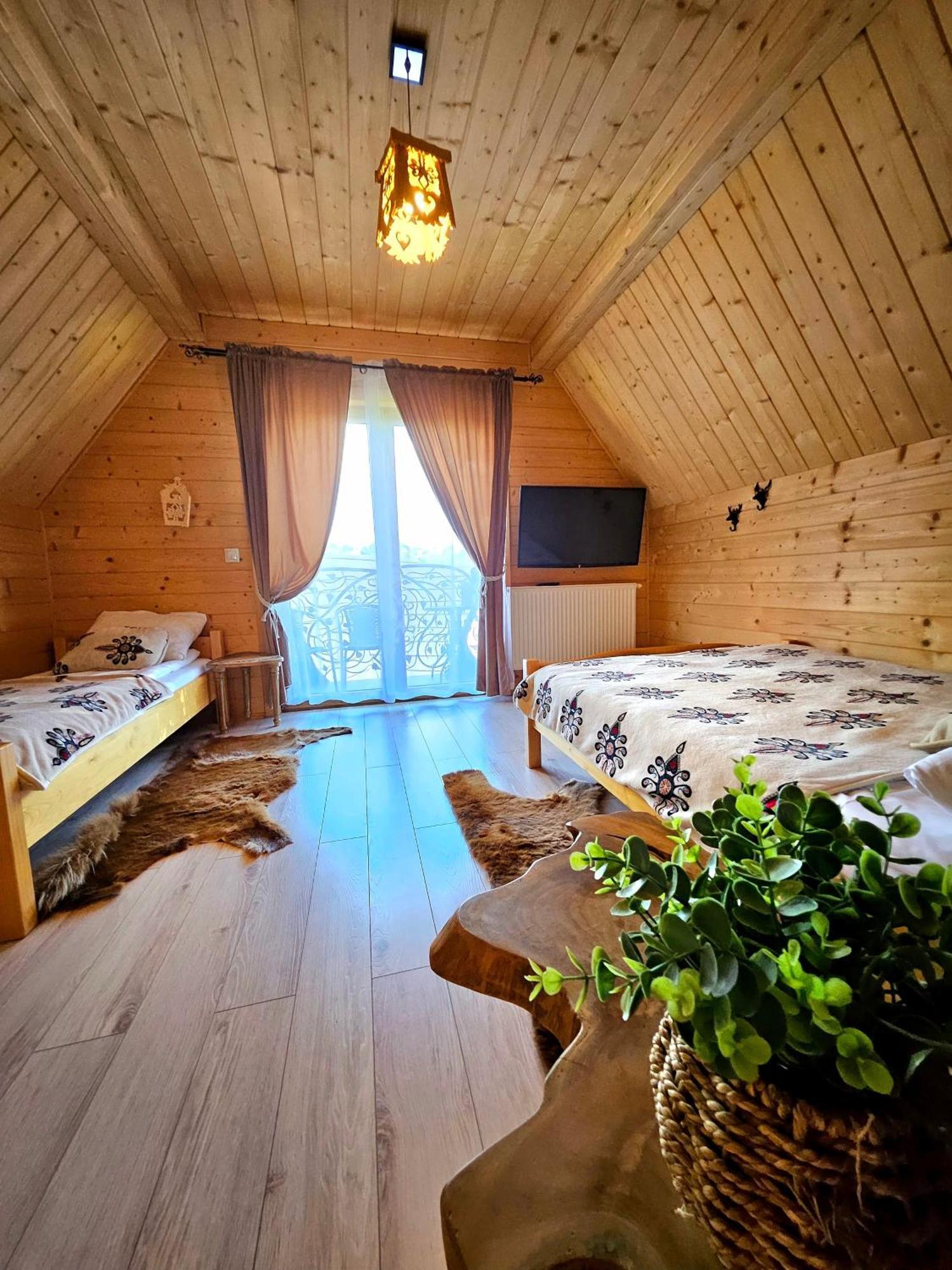 Goralska Chatka 3 Highland Cottage - Jacuzzi, Sauna, Split Ac, Private Parking, Mountains View ซาโกปาเน ภายนอก รูปภาพ