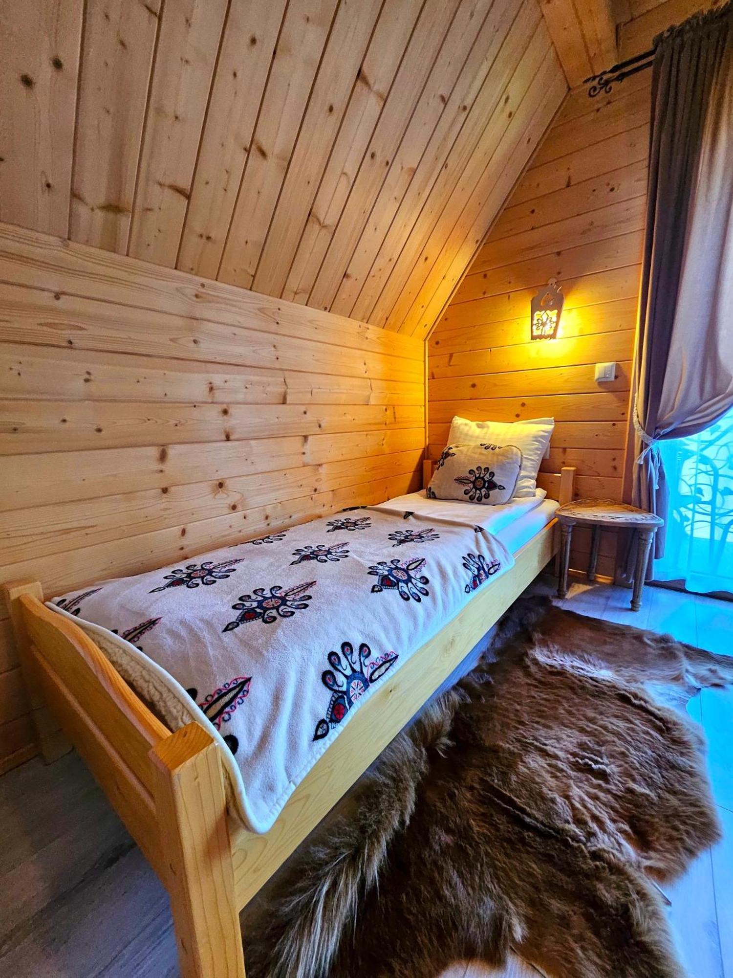 Goralska Chatka 3 Highland Cottage - Jacuzzi, Sauna, Split Ac, Private Parking, Mountains View ซาโกปาเน ภายนอก รูปภาพ